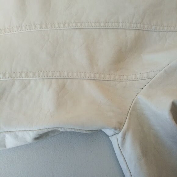 J2 women's size M faux leather cream color moto jacket - Picture 14 of 15
